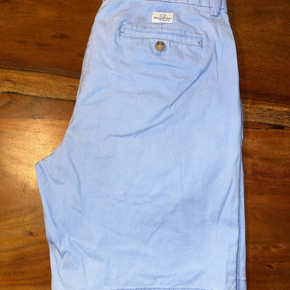Vineyard Vines Sky Blue Buttoned Shorts